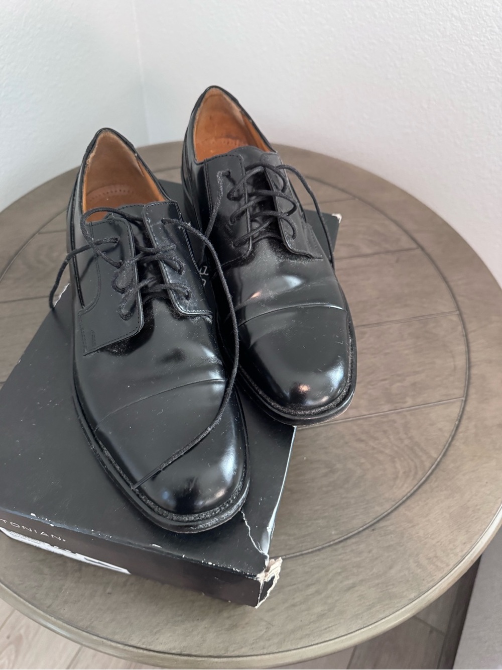 Men's Bostonian Black Leather Cap-Toe Derby Shoes